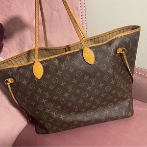 Louis Vuitton GM Never full